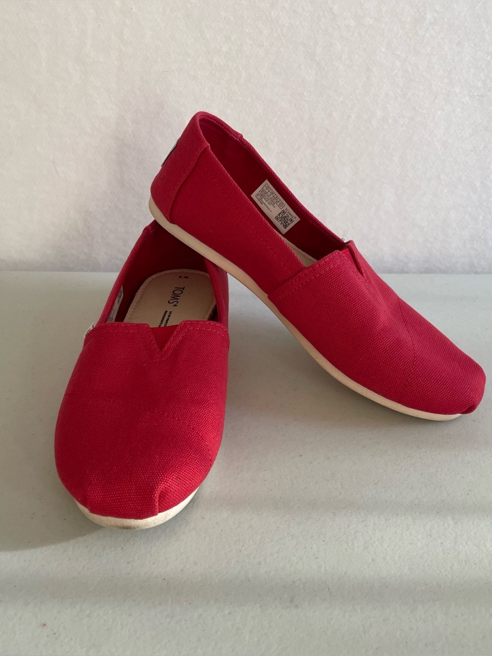 TOMS Red Classic Alpargata Canvas Slip On Flats - Women's Size 7
